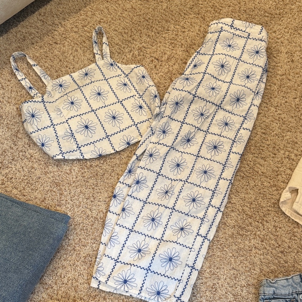 Zara Kids Matching Set in Blue and White like new worn 1x beautiful embroidered